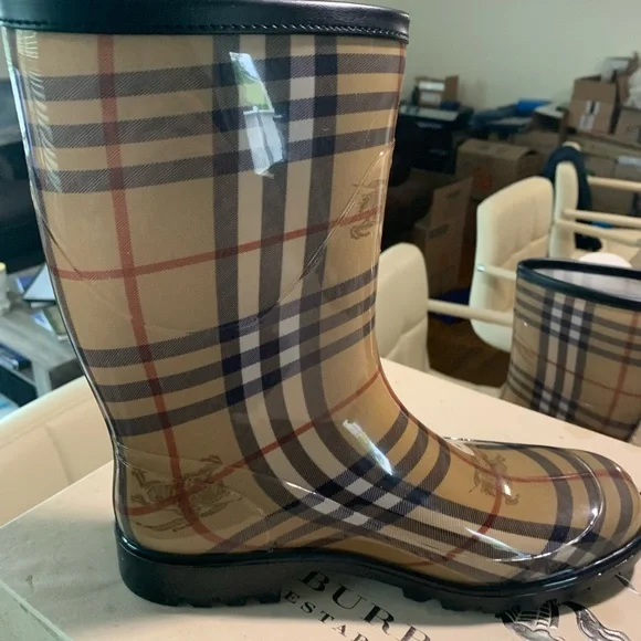 Burberry Beige and Black Plaid Rain Boots - Picture 3 of 10